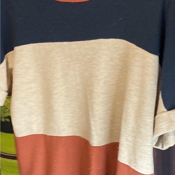 Color Block Top by Entro - Picture 3 of 4